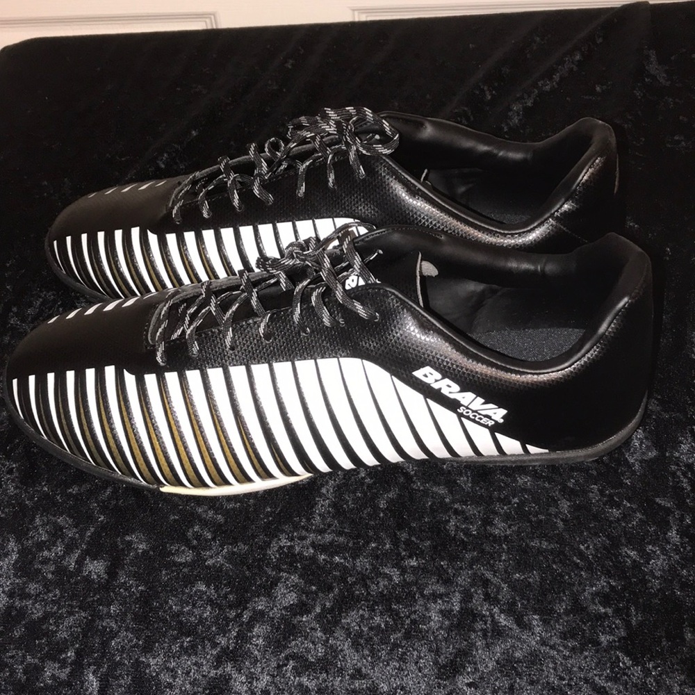 brava Soccer shoes